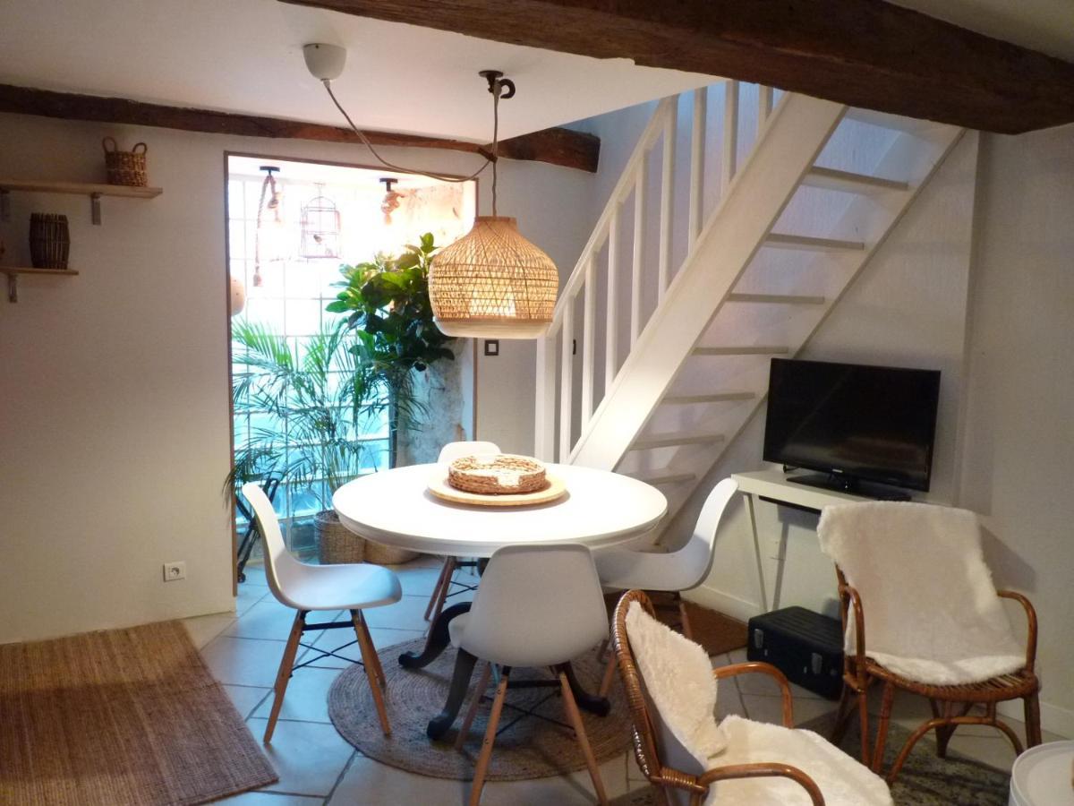La Petite Maison Carre Talant Exteriér fotografie